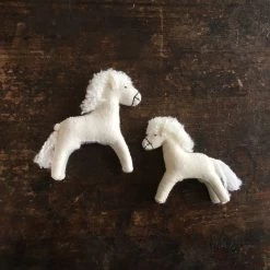 Gluckskafer Handmade Wool Felt Large White Horse Toys