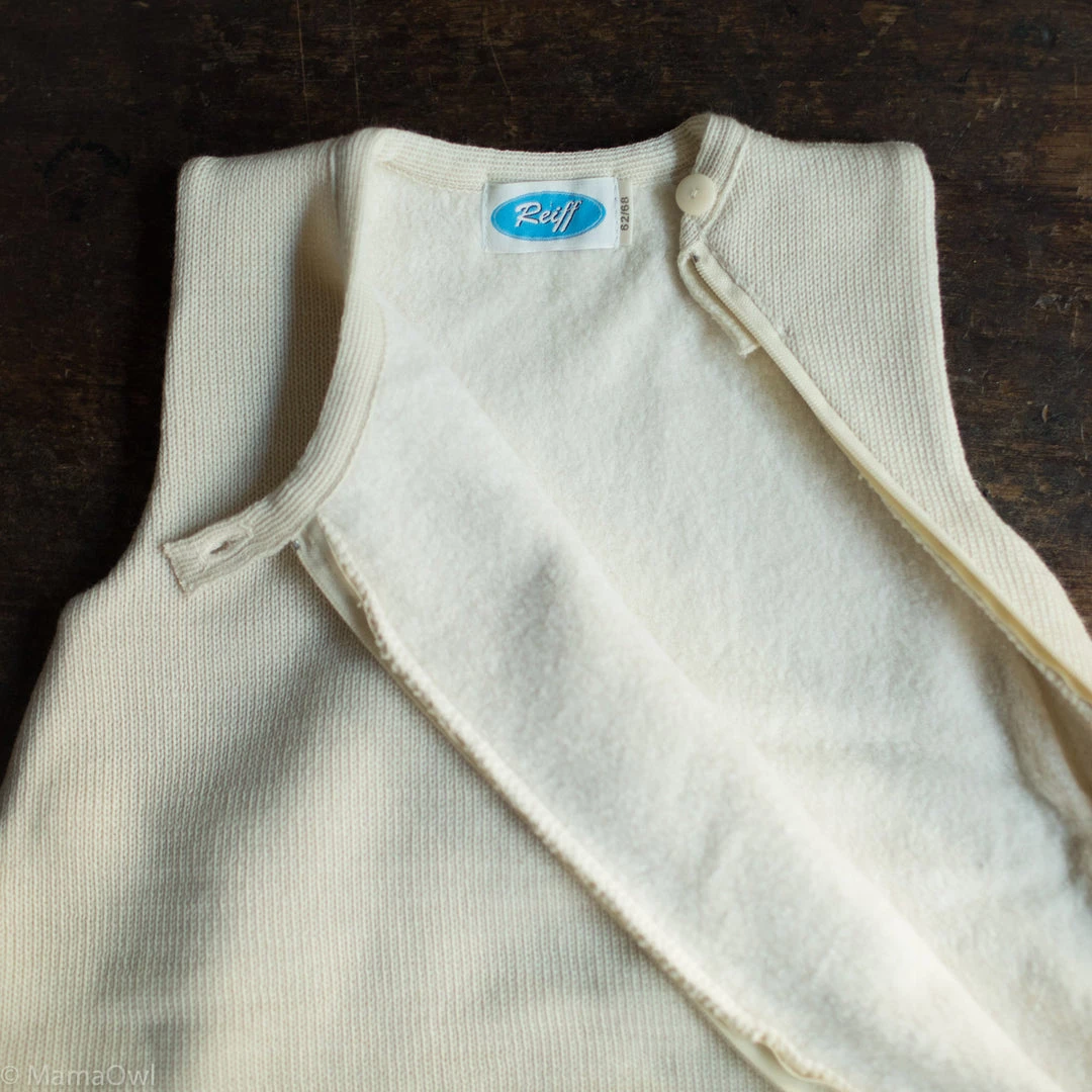 Reiff Baby Sleep & Blankets Organic Virgin Merino Wool/Cotton Sleeveless Sleeping Bag - Natural 4 Reiff Baby Sleep & Blankets Organic Virgin Merino Wool/Cotton Sleeveless Sleeping Bag - Natural