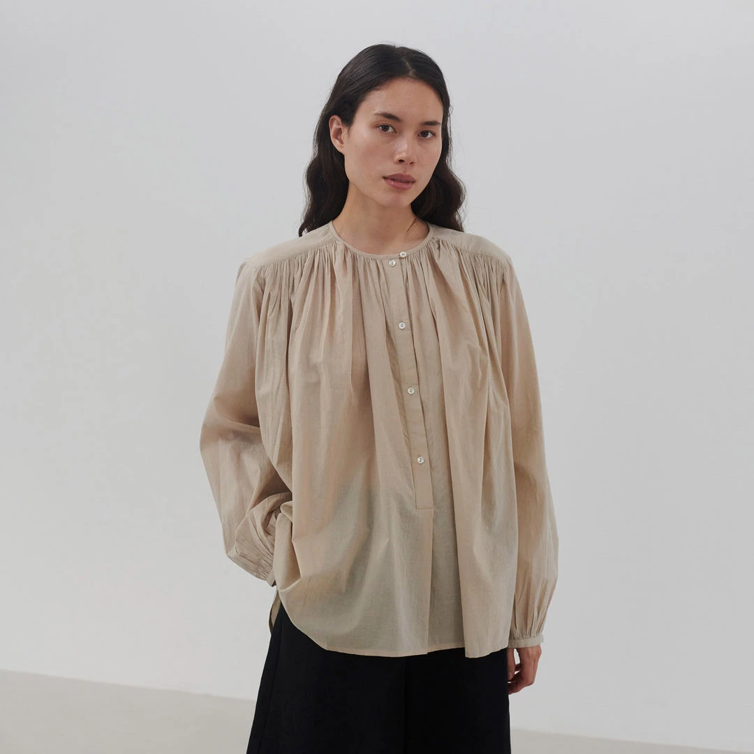 Skall Studio Women's Organic Cotton Shiro Blouse - Desert Sand 6 Skall Studio Women's Organic Cotton Shiro Blouse - Desert Sand