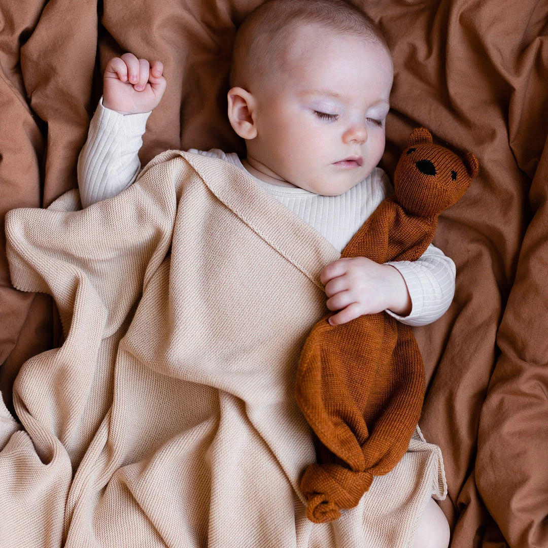 Hvid Baby Gifts Merino Wool Tokki Teddy Comforter - Rust 3 Hvid Baby Gifts Merino Wool Tokki Teddy Comforter - Rust