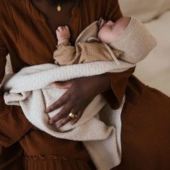 Hvid Merino Wool Titi Soother Holder - Sand 10 Hvid Merino Wool Titi Soother Holder - Sand