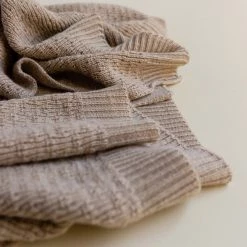 Hvid Merino Wool Dora Blanket/Swaddle - Sand Baby Sleep & Blankets