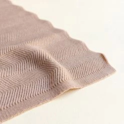 Hvid Merino Wool Freddie Blanket/Swaddle - Rose 13 Hvid Merino Wool Freddie Blanket/Swaddle - Rose