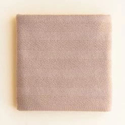 Hvid Merino Wool Freddie Blanket/Swaddle - Rose 17 Hvid Merino Wool Freddie Blanket/Swaddle - Rose