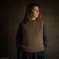 SISKIN SALE Women's Voe Shetland Wool Flock Slipover - Cacao 9 SISKIN SALE Women's Voe Shetland Wool Flock Slipover - Cacao