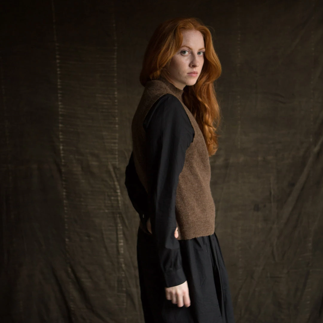 SISKIN SALE Women's Voe Shetland Wool Flock Slipover - Cacao 4 SISKIN SALE Women's Voe Shetland Wool Flock Slipover - Cacao