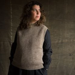 SISKIN Women's Voe Shetland Wool Flock Slipover - Feather