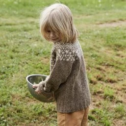 SISKIN Donegal Merino Wool Isle Sweater - Oak Tops & Sweaters