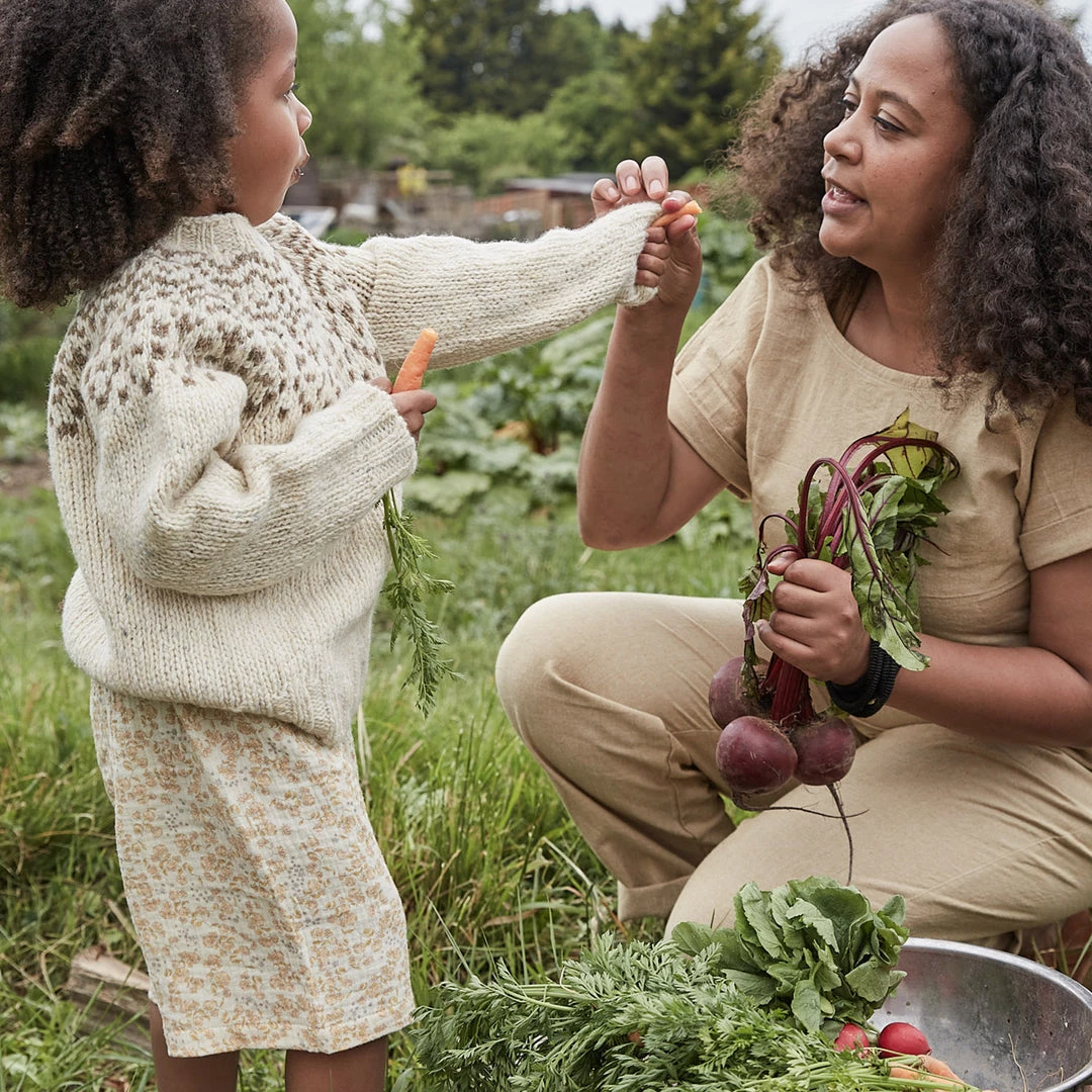 SISKIN Tops & Sweaters Donegal Merino Wool Isle Sweater - Alabaster 5 SISKIN Tops & Sweaters Donegal Merino Wool Isle Sweater - Alabaster