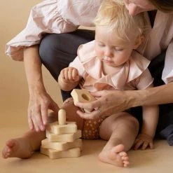 Raduga Grëz Handmade Wooden Star Stacking Tower - Natural Toys 7 Raduga Grëz Handmade Wooden Star Stacking Tower - Natural Toys